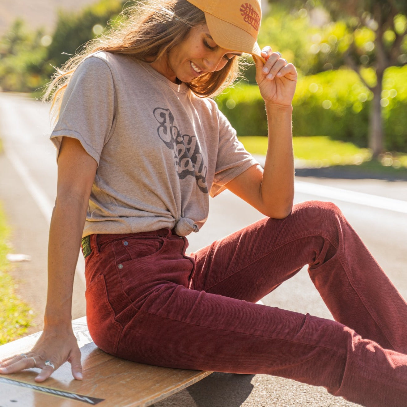 Foxy Lady Tee in Vintage Stone